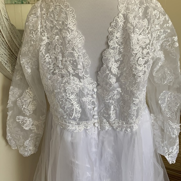 Lace Wedding Dress-New - Picture 5 of 5
